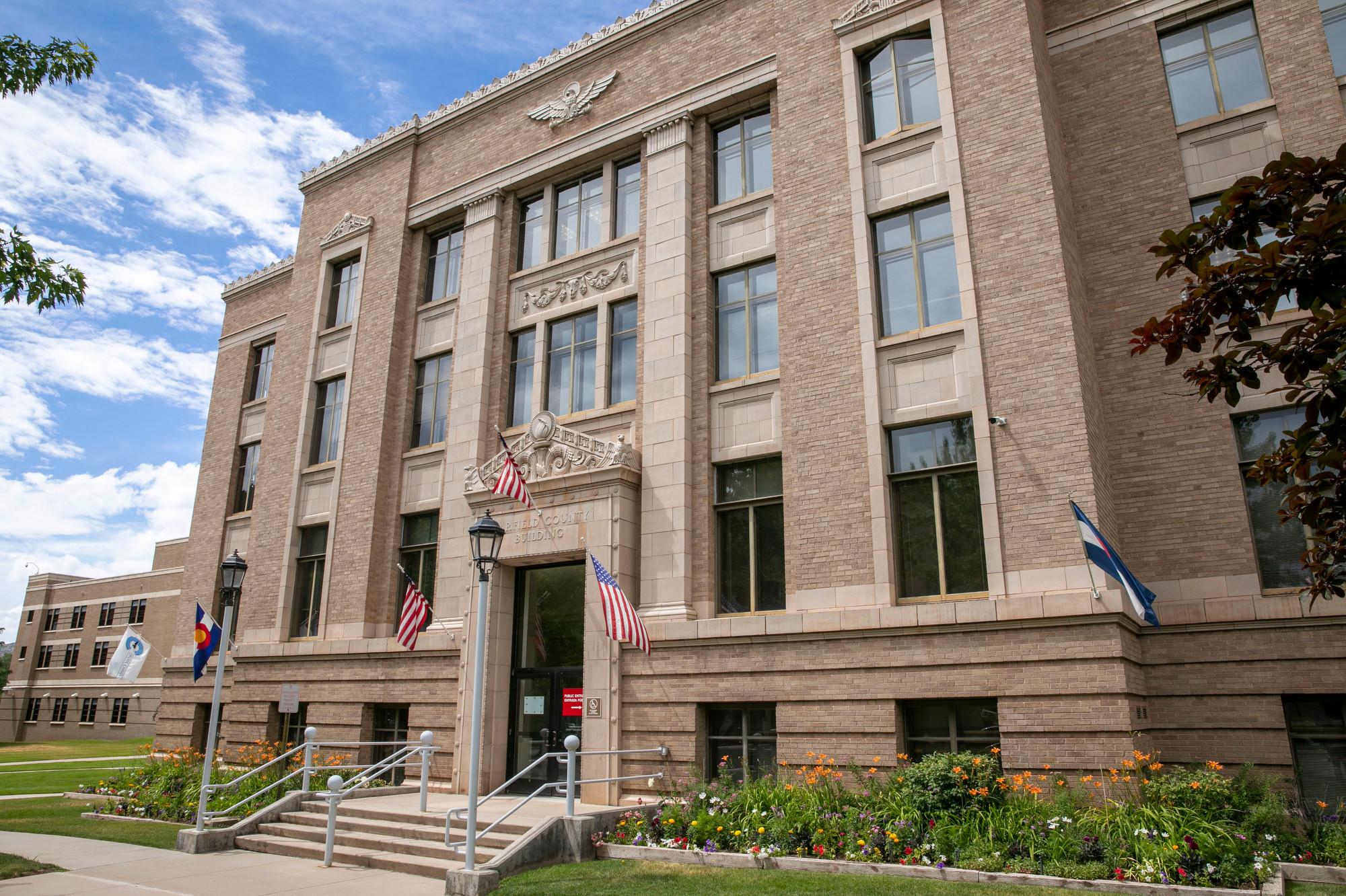 GARFIELD-COUNTY-COURTHOUSE-GLENWOOD-SPRINGS