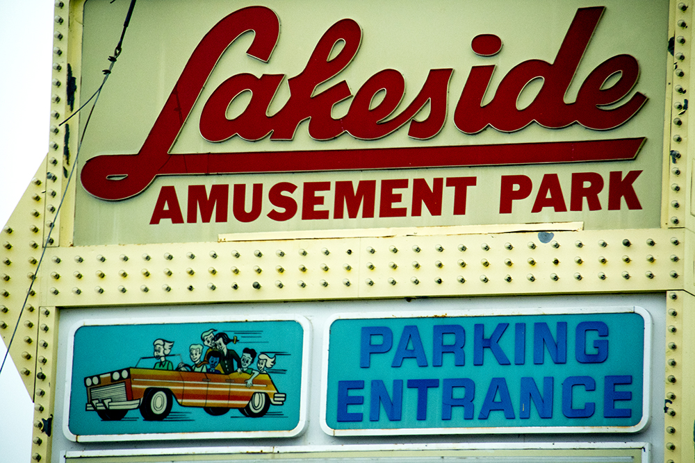 Sign for the Lakeside Amusement Park