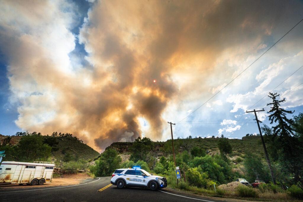 Alexander Mountain Fire burns in foothills west of Loveland