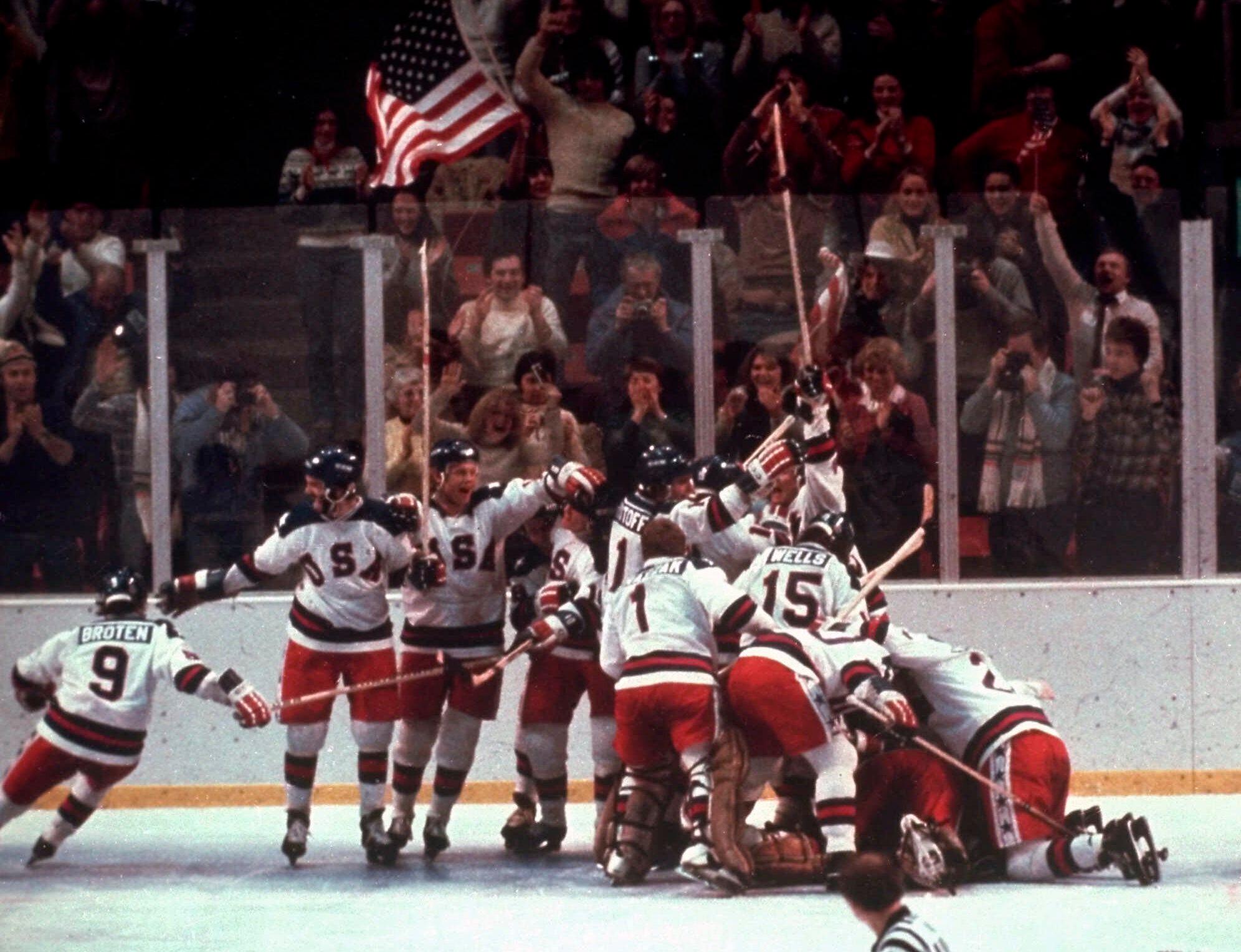 "Miracle On Ice" hockey team celebrates