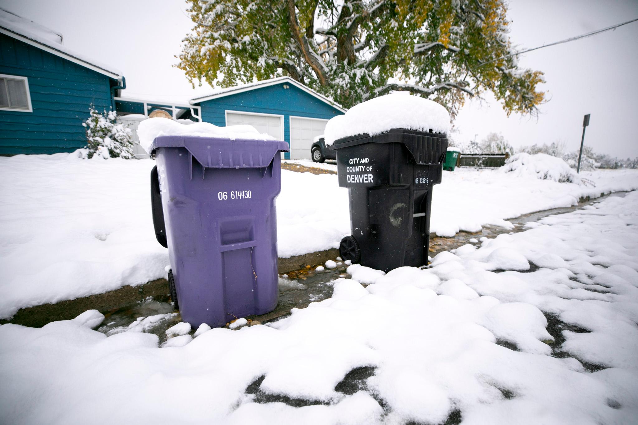 A recycling and trash bin on a cold day in Mar Lee. Nov. 7, 2024.