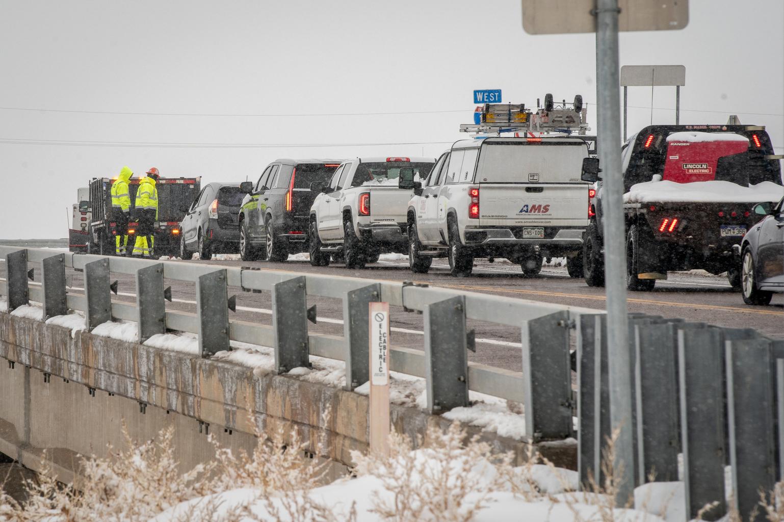 SNOW STORM CLOSES INTERSTATE 70